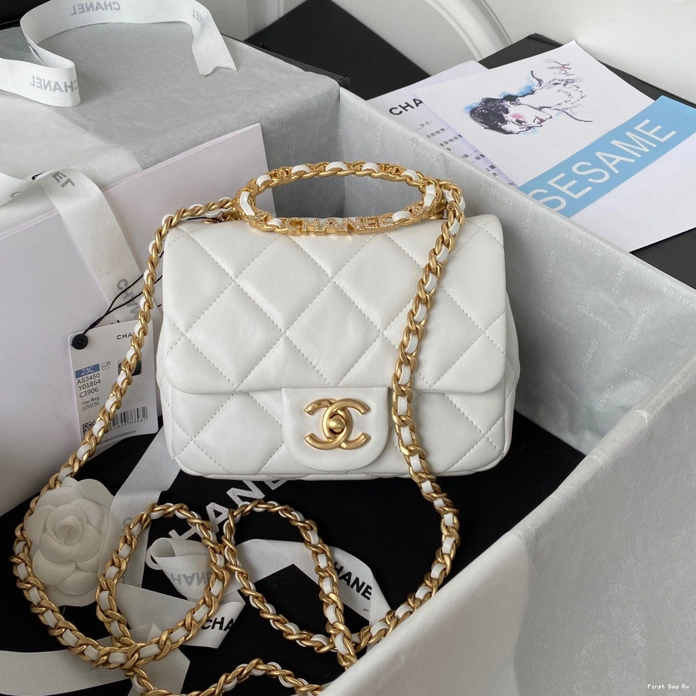 First Bag Ru BAG FLAP CHANEL 0822